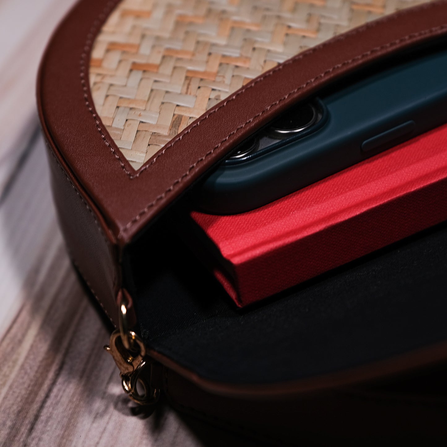 Half Moon Sling Bag - Biege